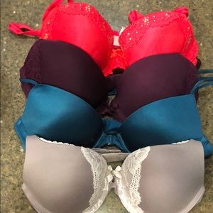 Victoria Secrets Size 32C & 34B